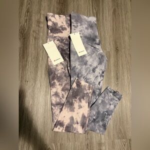 Lululemon align 28”